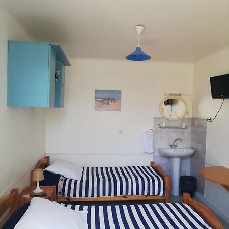 Hotel Le Breton Basse-Indre Exterior foto